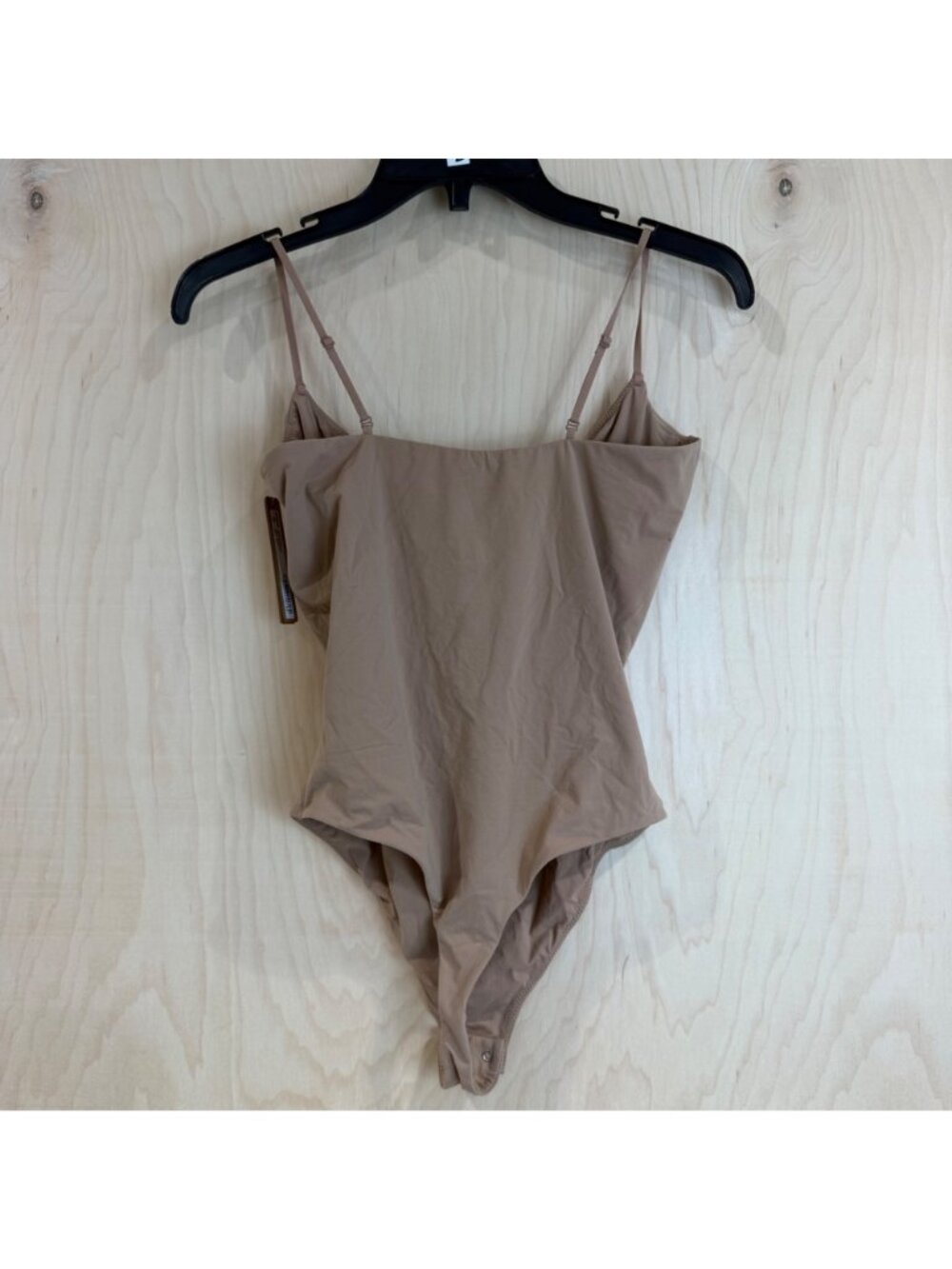 NWT SKIMS FITS EVERYBODY CAMI THONG BODYSUIT SIENNA XL - Picture 4 of 5